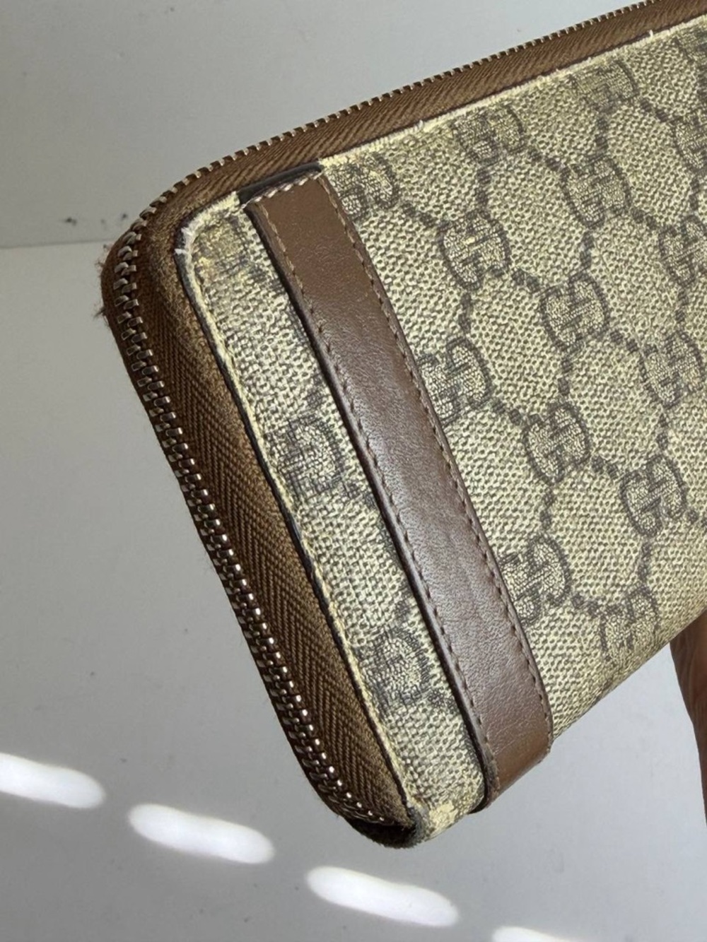 Gucci GG Supreme Monogram Coated Canvas Zip Wallet - Picture 6 of 13